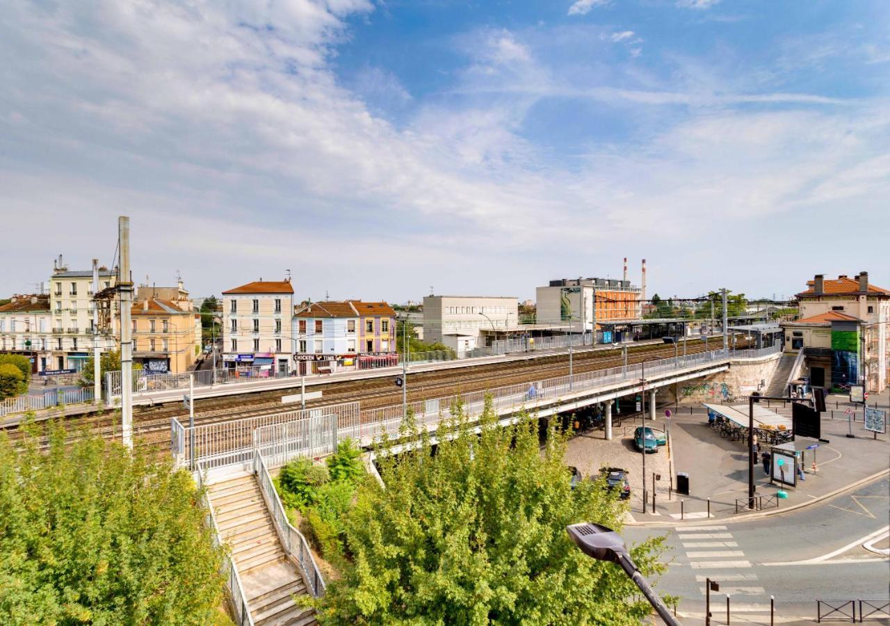 Au Pied De La Gare Aux Portes De Paris Vitry-sur-Seine Exteriér fotografie